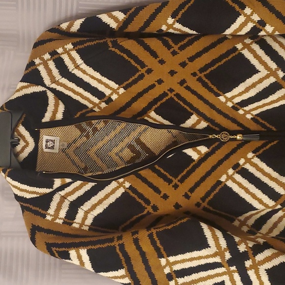 Black and Brown Print Sweater Jacket - Picture 6 of 6